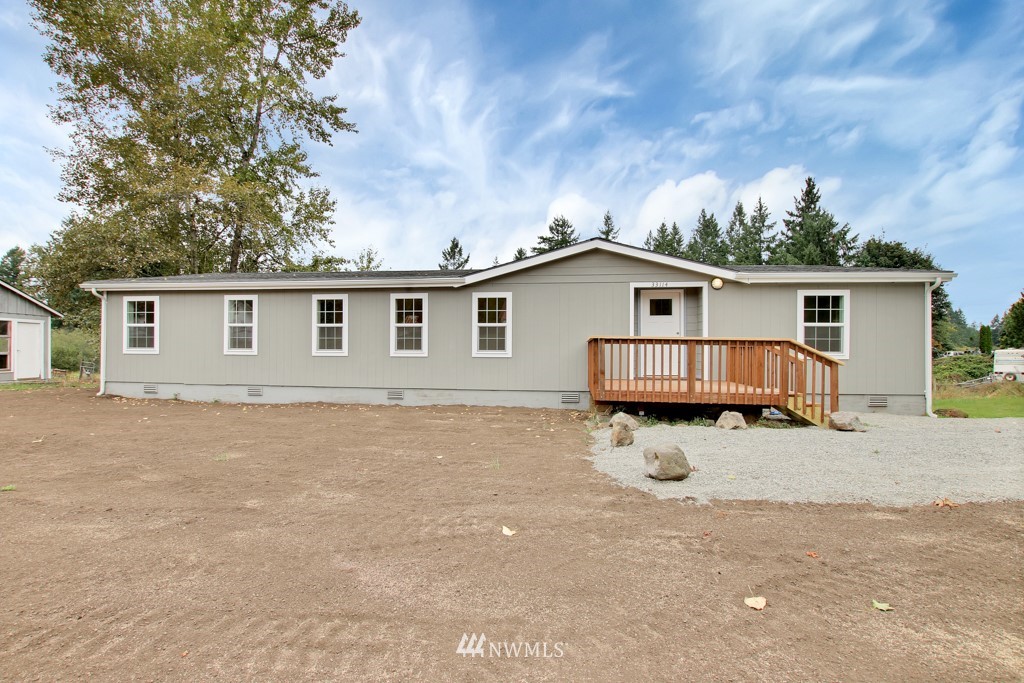 33114 Locke Road Roy, WA 98580 - Photo 5 of 25 Gallery Image 5