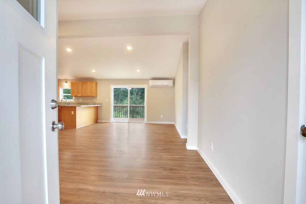 33114 Locke Road Roy, WA 98580 - Photo 6 of 25 Gallery Image 6