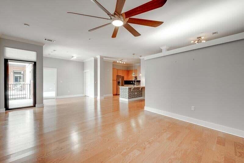 129 Walnut Street, Unit 219 Chattanooga, TN 37403 - Photo 14 of 66 LIVING AND DINING
