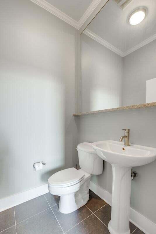 129 Walnut Street, Unit 219 Chattanooga, TN 37403 - Photo 29 of 66 HALF BATH