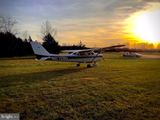 Wright Brothers Ct Summit Point Summit Point, WV 25446 - Photo 24 of 28 The pilot's dream property