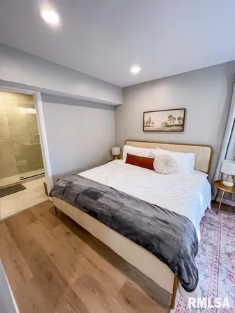 $199,000 | 107 West Ann Street, Roanoke, IL 61561