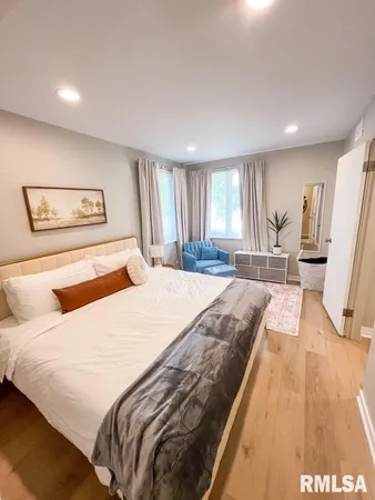 $199,000 | 107 West Ann Street, Roanoke, IL 61561