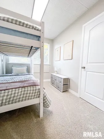 $199,000 | 107 West Ann Street, Roanoke, IL 61561