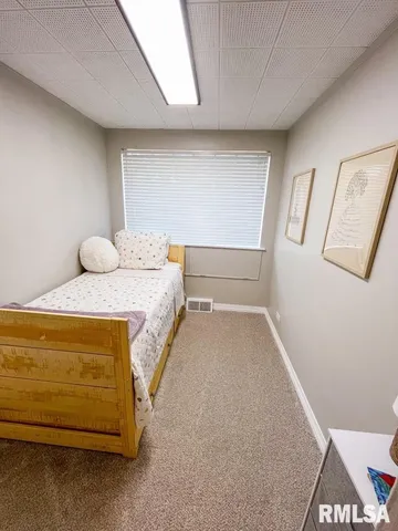 $225,000 | 107 West Ann Street, Roanoke, IL 61561