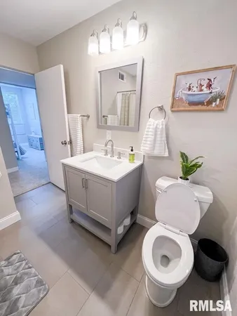 $199,000 | 107 West Ann Street, Roanoke, IL 61561