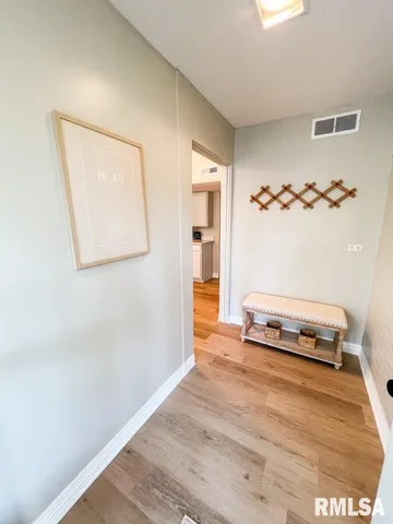 $225,000 | 107 West Ann Street, Roanoke, IL 61561