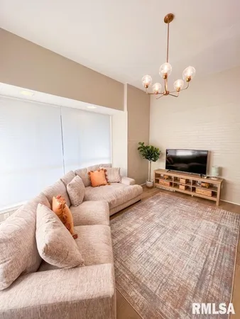 $199,000 | 107 West Ann Street, Roanoke, IL 61561