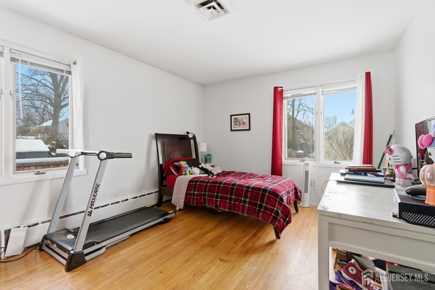 419 Dunellen Avenue Dunellen, NJ 08812 - Photo 22 of 38