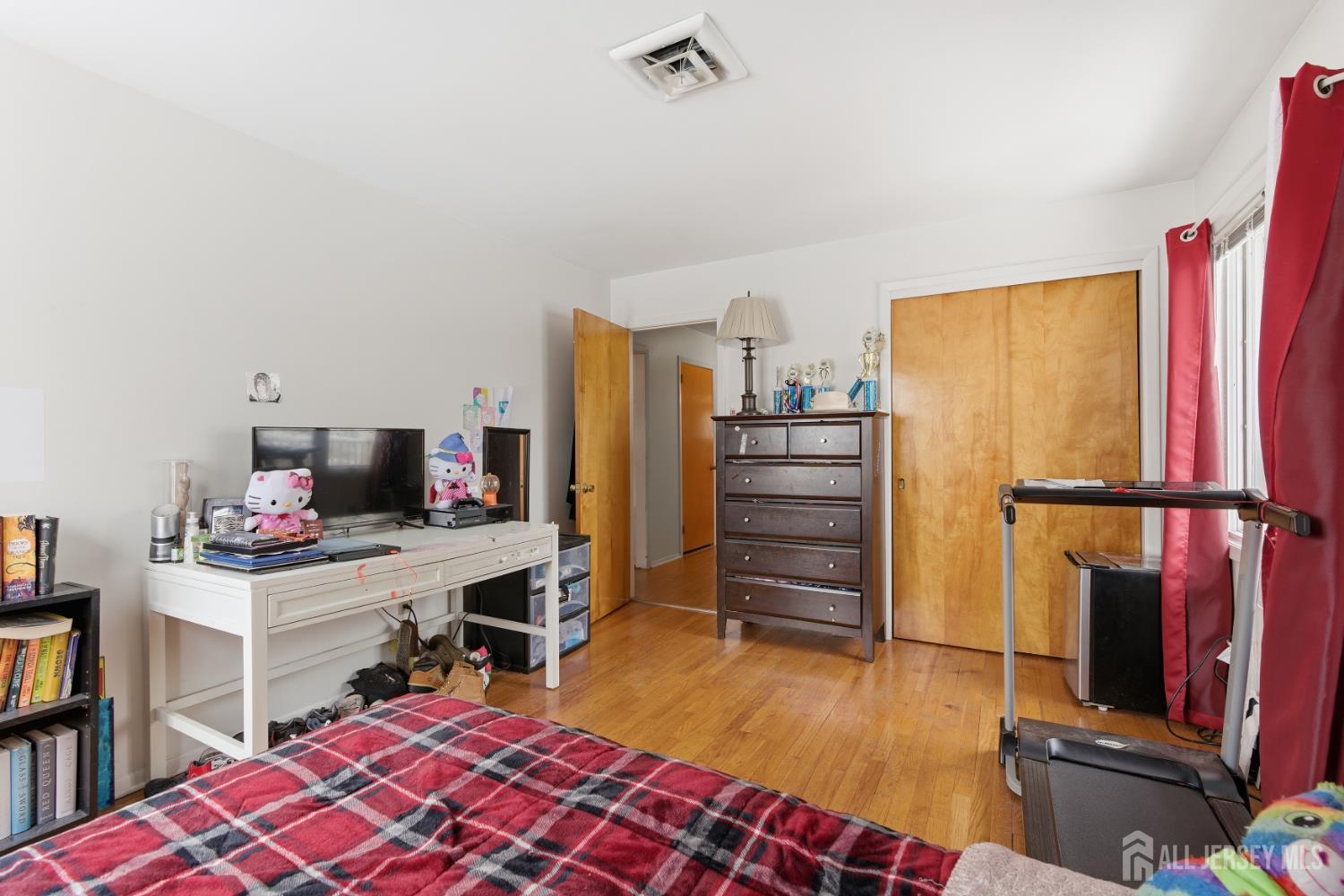 419 Dunellen Avenue Dunellen, NJ 08812 - Photo 23 of 38