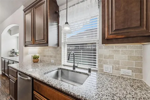 $399,900 | 8805 Cassidy Lane, Aubrey, TX 76227