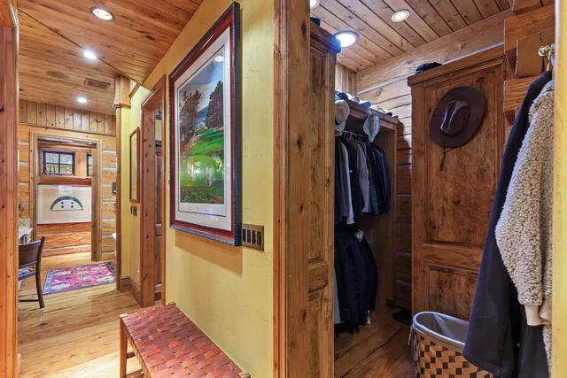 $6,985,000 | 10351 North Gibson Road, Hayden, ID 83835