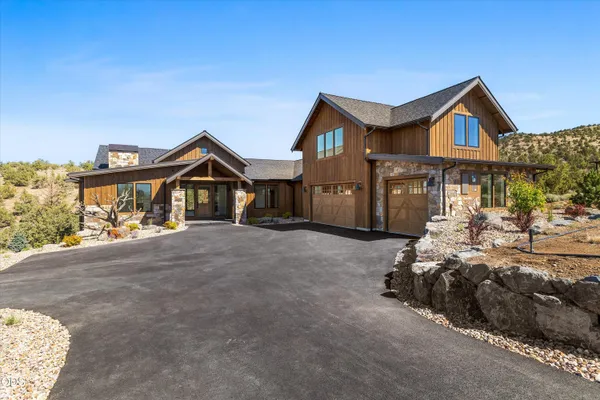 $1,925,000 | 16621 Southwest Pinnacle Court, Powell Butte, OR 97753