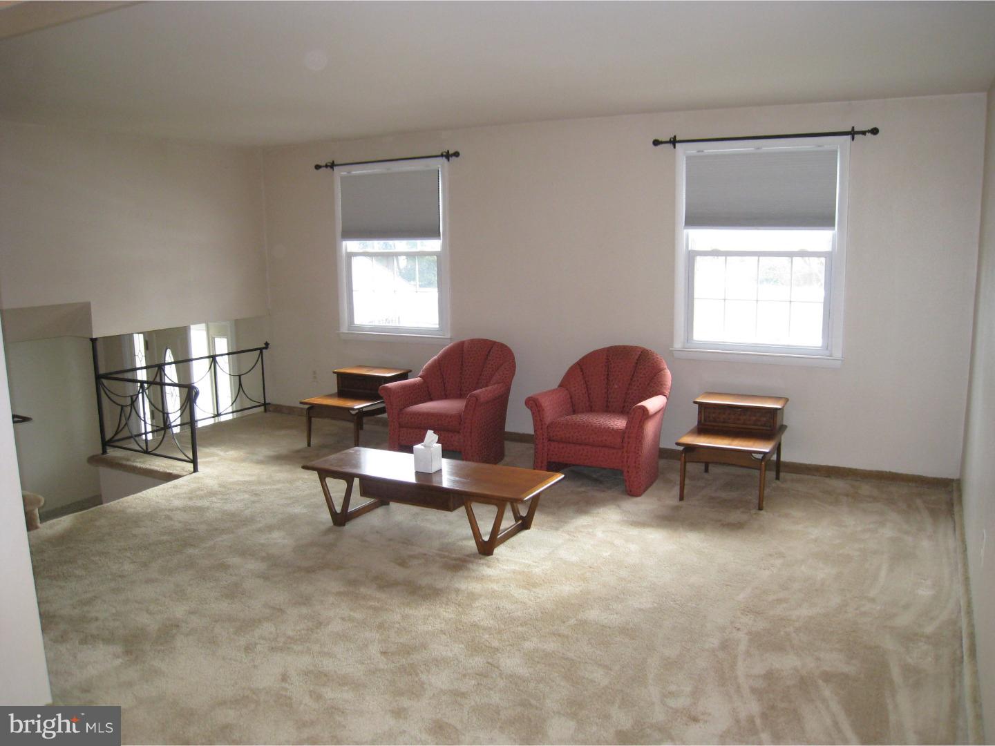 18 Saratoga Road Stratford, NJ 08084 - Photo 2 of 22