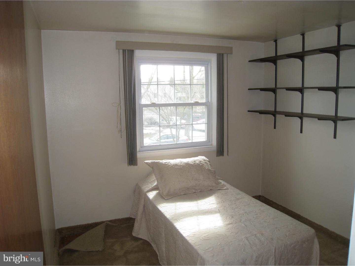 18 Saratoga Road Stratford, NJ 08084 - Photo 11 of 22