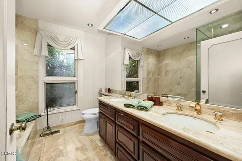 $4,500,000 | 1304 Padres Trail, La Canada Flintridge, CA 91011