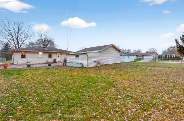 $264,900 | 154 North Lark Street, Oshkosh, WI 54902