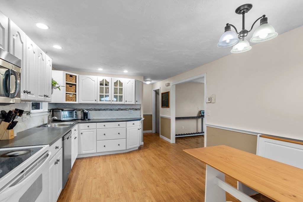 160 Cowell Road, Unit 160 Wrentham, MA 02093 - Photo 8 of 19 Gallery Image 8