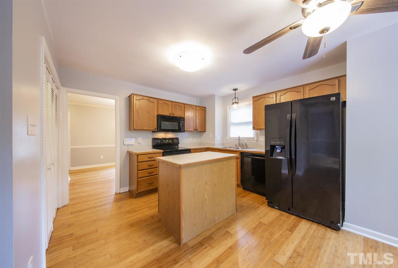 4629 Draper Road Raleigh, NC 27616 - Photo 11 of 29
