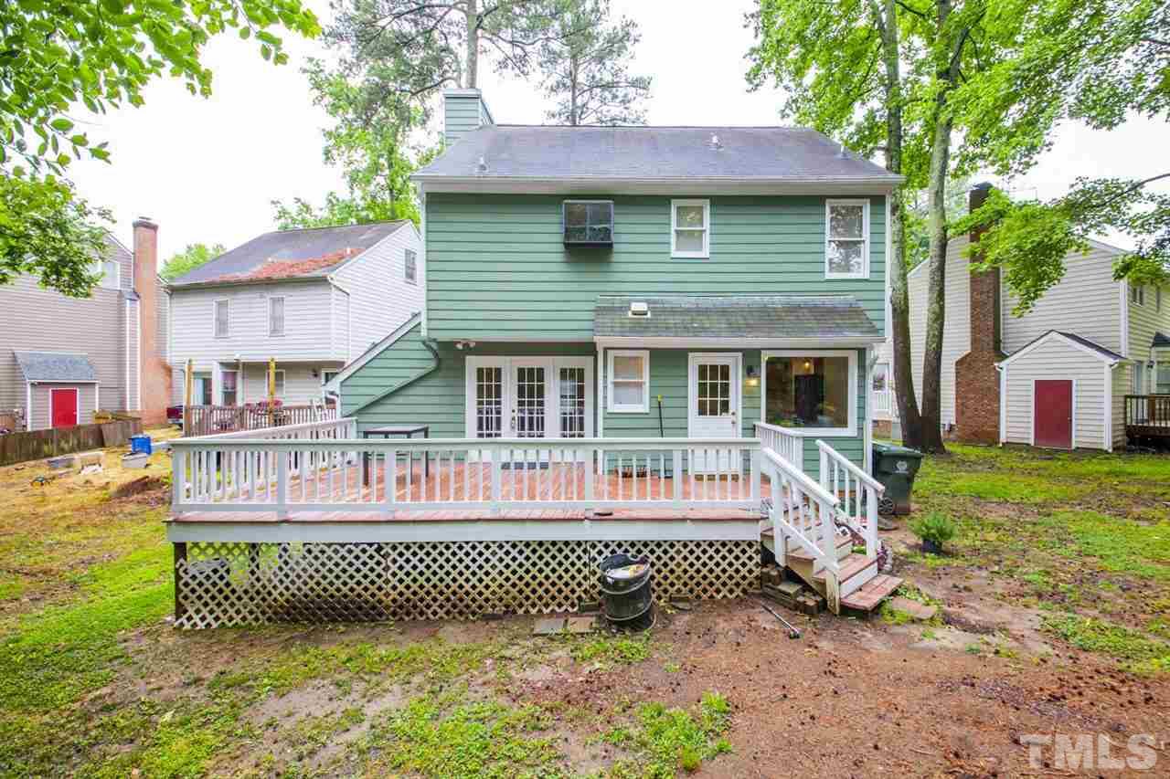 4629 Draper Road Raleigh, NC 27616 - Photo 3 of 29
