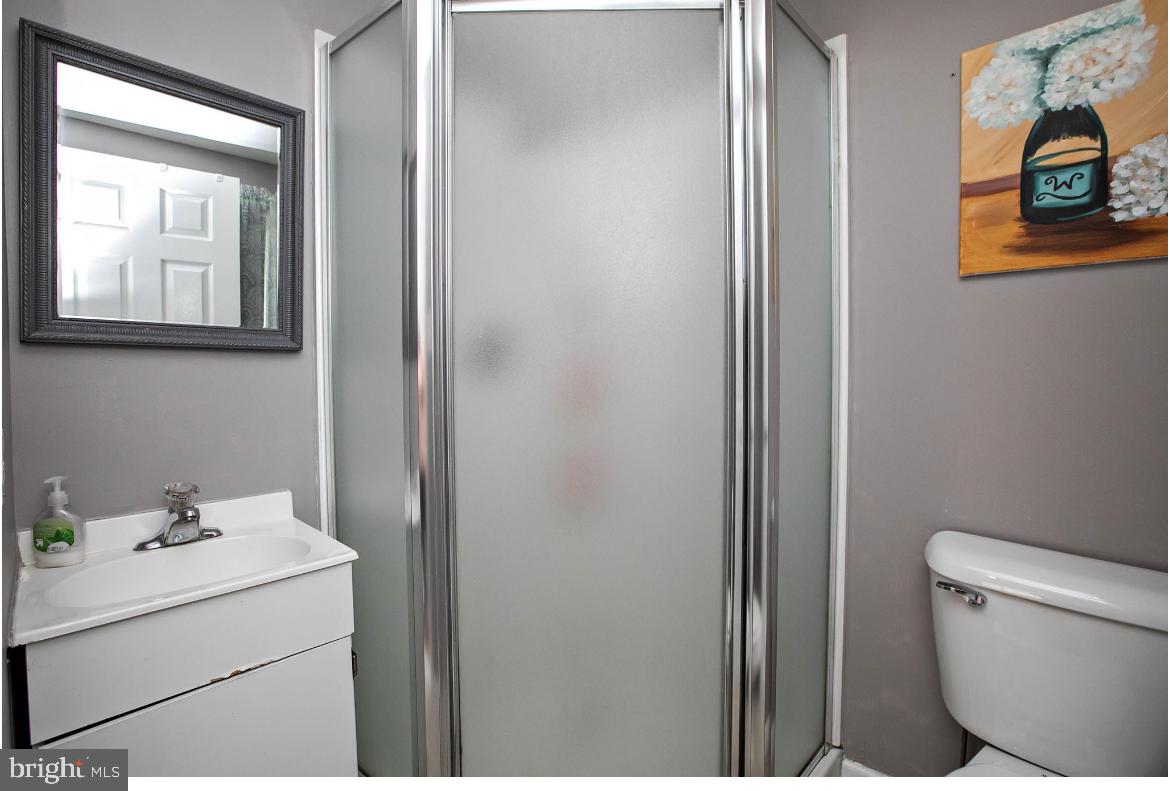 131 Oxford Road Cinnaminson, NJ 08077 - Photo 16 of 25 Gallery Image 16