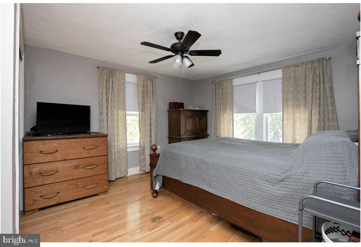 131 Oxford Road Cinnaminson, NJ 08077 - Photo 18 of 25 Gallery Image 18