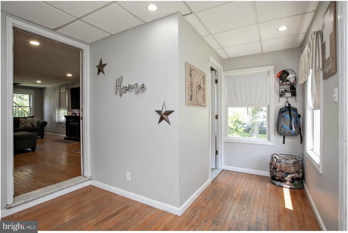 131 Oxford Road Cinnaminson, NJ 08077 - Photo 5 of 25 Gallery Image 5