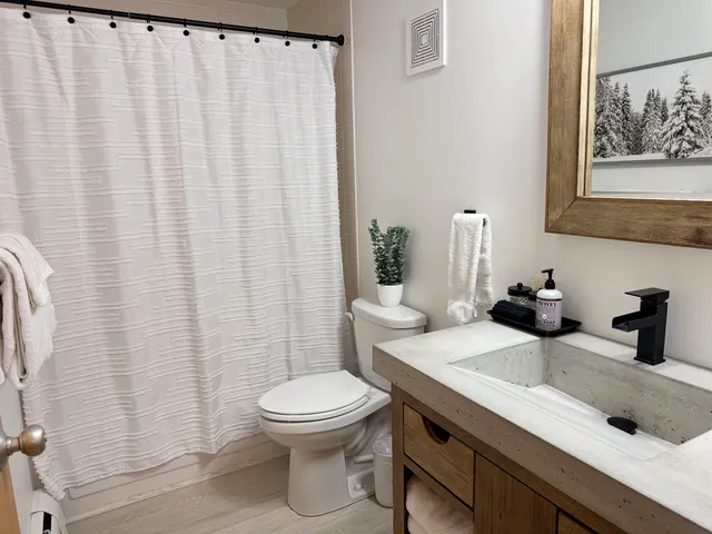 $795,000 | 1307 Notchbrook Road, Unit 11 ABC, Stowe, VT 05672