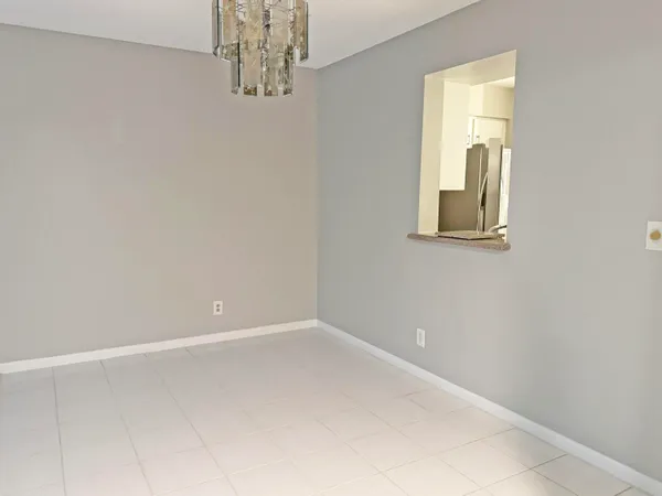 $1,800 | 7281 Amberly Lane, Unit 206, Delray Beach, FL 33446