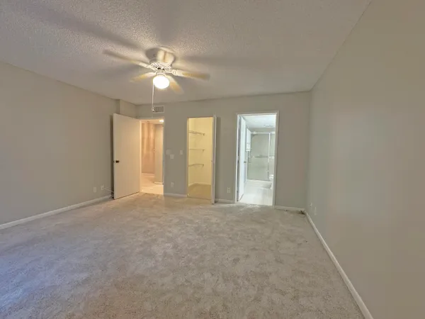 $1,800 | 7281 Amberly Lane, Unit 206, Delray Beach, FL 33446