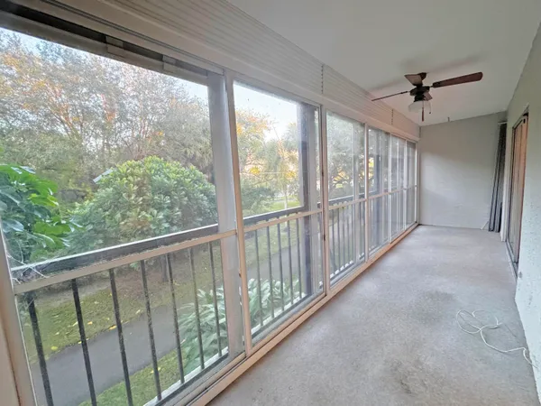 $1,800 | 7281 Amberly Lane, Unit 206, Delray Beach, FL 33446