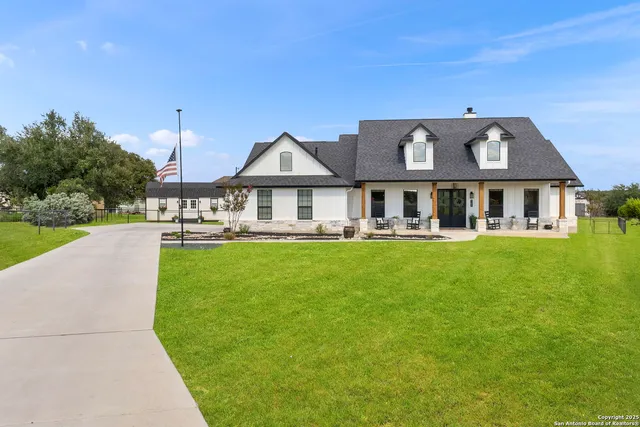 $699,000 | 103 Jacob Roberts, Blanco, TX 78606