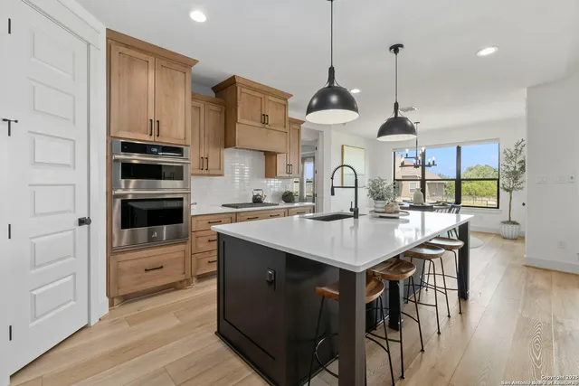 $699,000 | 103 Jacob Roberts, Blanco, TX 78606