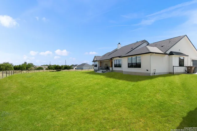 $699,000 | 103 Jacob Roberts, Blanco, TX 78606