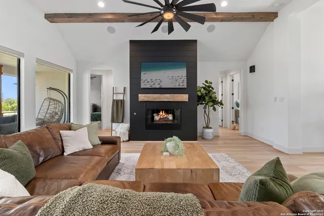 $699,000 | 103 Jacob Roberts, Blanco, TX 78606