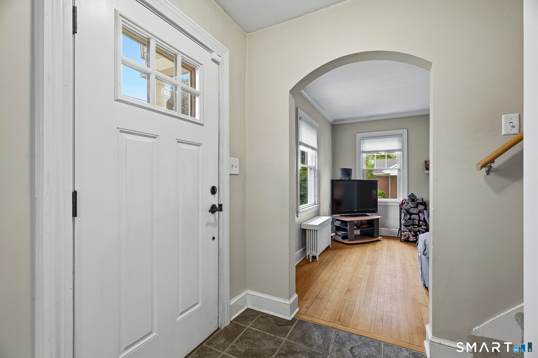 141 Elm Street Windsor Locks, CT 06096 - Photo 4 of 37