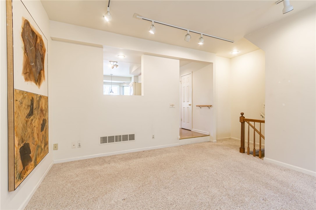 397 Alexander Street, Unit UN17 Rochester, NY 14607 - Photo 17 of 33