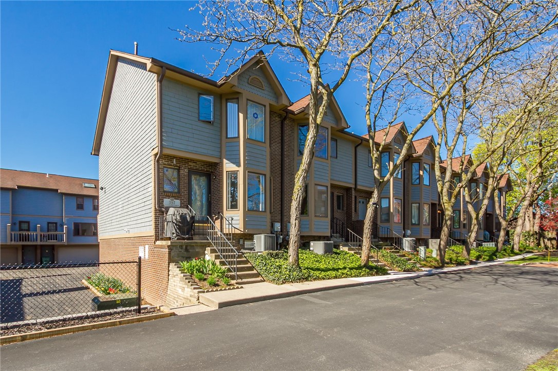 397 Alexander Street, Unit UN17 Rochester, NY 14607 - Photo 5 of 33