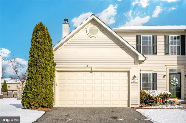 a view of outdoor space yard and patio
