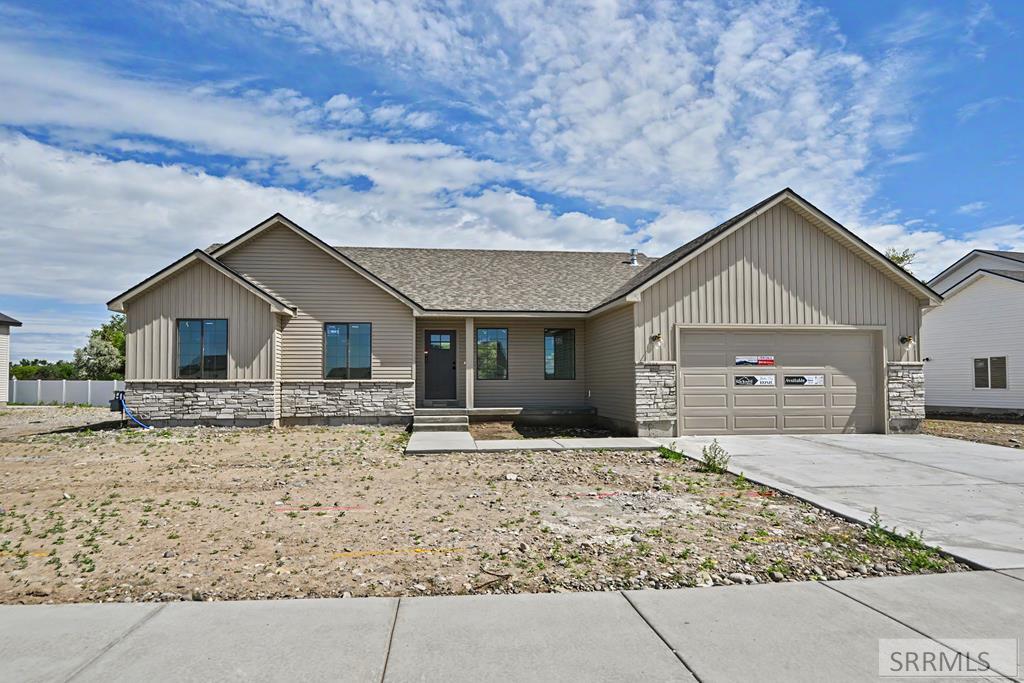 489 Willow Bend Avenue Rigby, ID 83442 - Photo 1 of 15 Main View