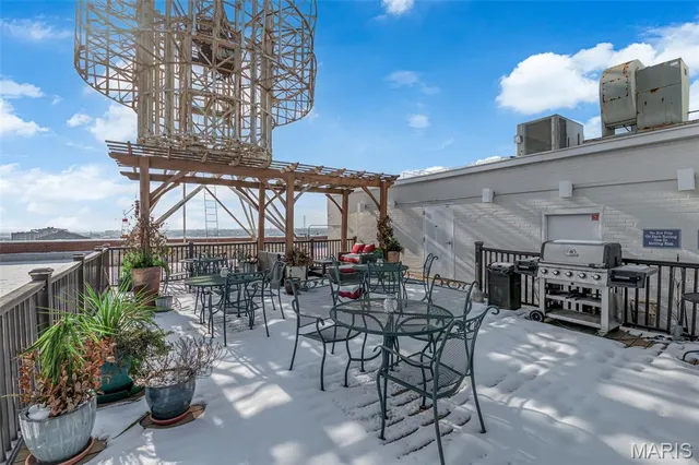 $124,900 | 1501 Locust Street, Unit 1102, St. Louis, MO 63103