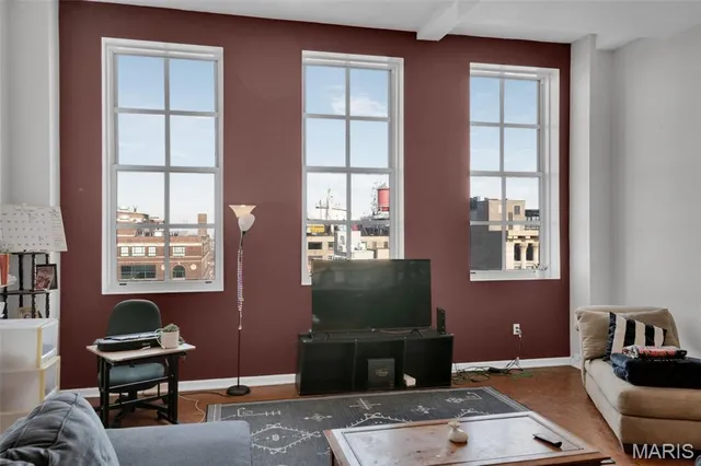 $124,900 | 1501 Locust Street, Unit 1102, St. Louis, MO 63103