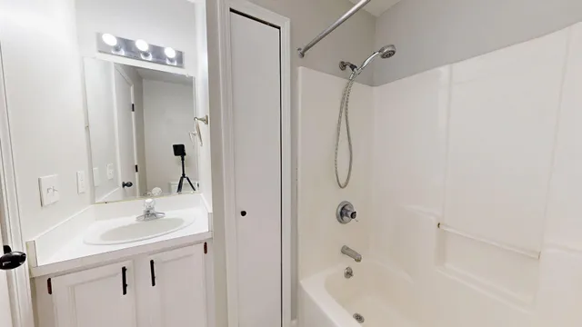 $239,000 | 1846 Ladd Road, Walled Lake, MI 48390