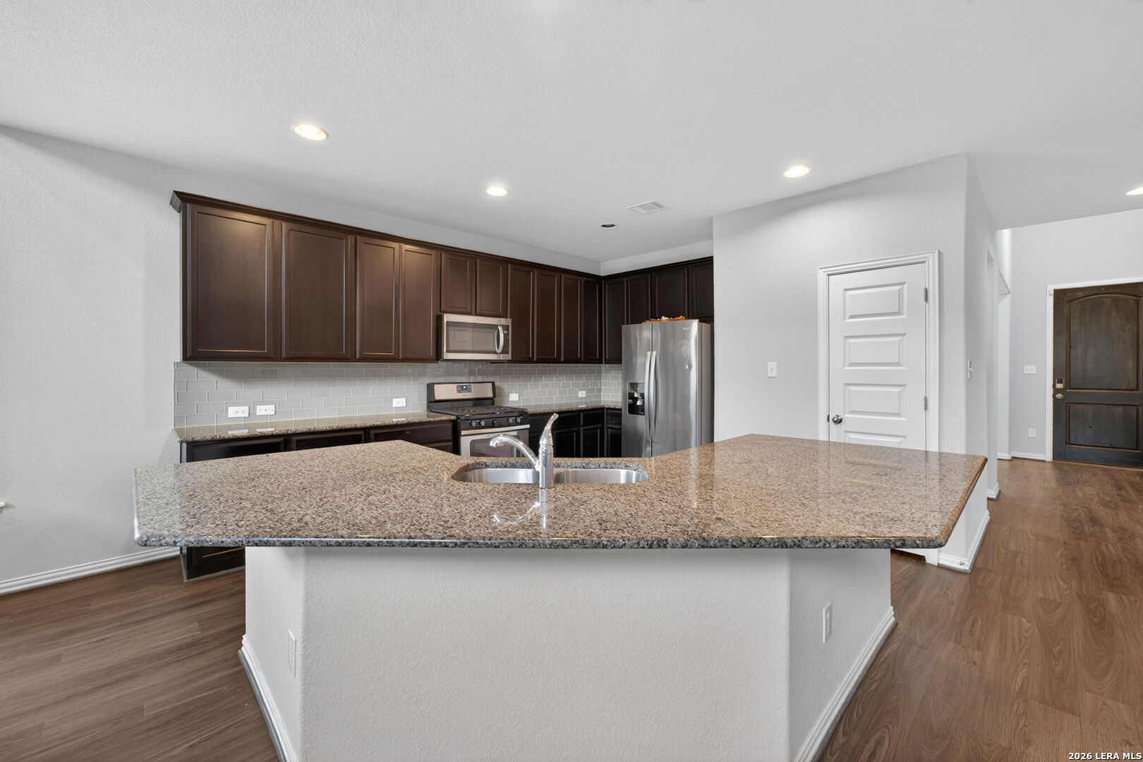 2805 Cheney Road Schertz, TX 78108 - Photo 5 of 36