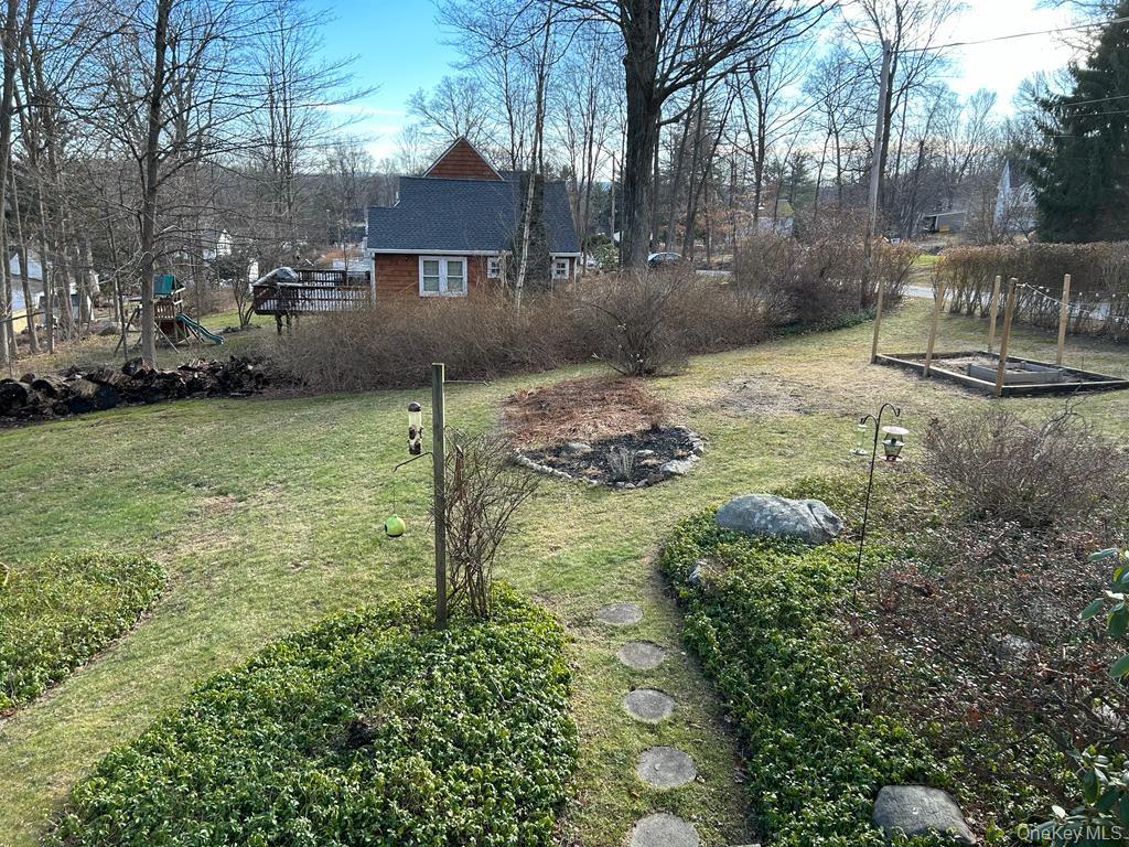 3 Elm Road Somers, NY 10541 - Photo 21 of 23