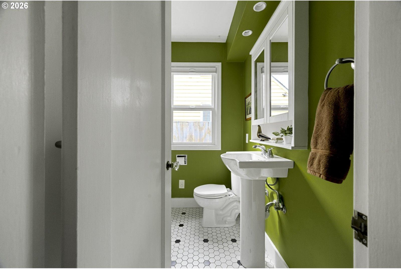 1808 Northeast Rosa Parks Way Portland, OR 97211 - Photo 31 of 48 Gallery Image 31