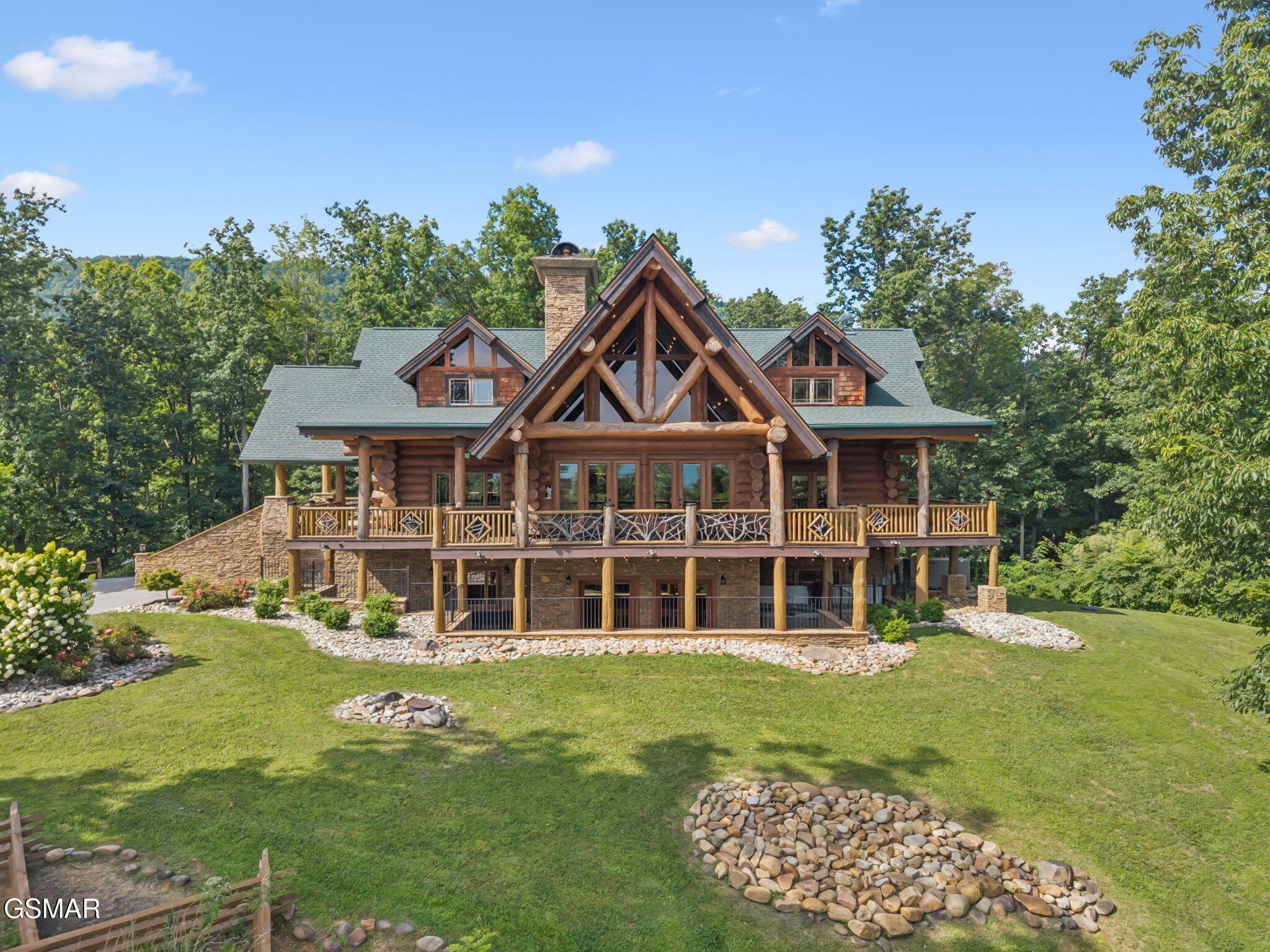 831 Big Bear Ridge Road Gatlinburg, TN 37738 - Photo 1 of 75