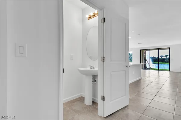 $1,900 | 1428 Weeping Willow Court, Cape Coral, FL 33909