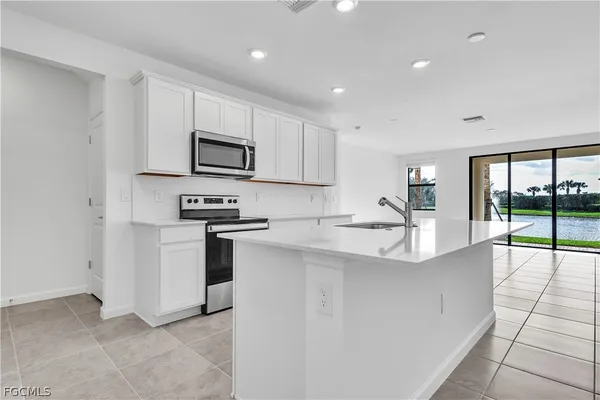 $1,900 | 1428 Weeping Willow Court, Cape Coral, FL 33909