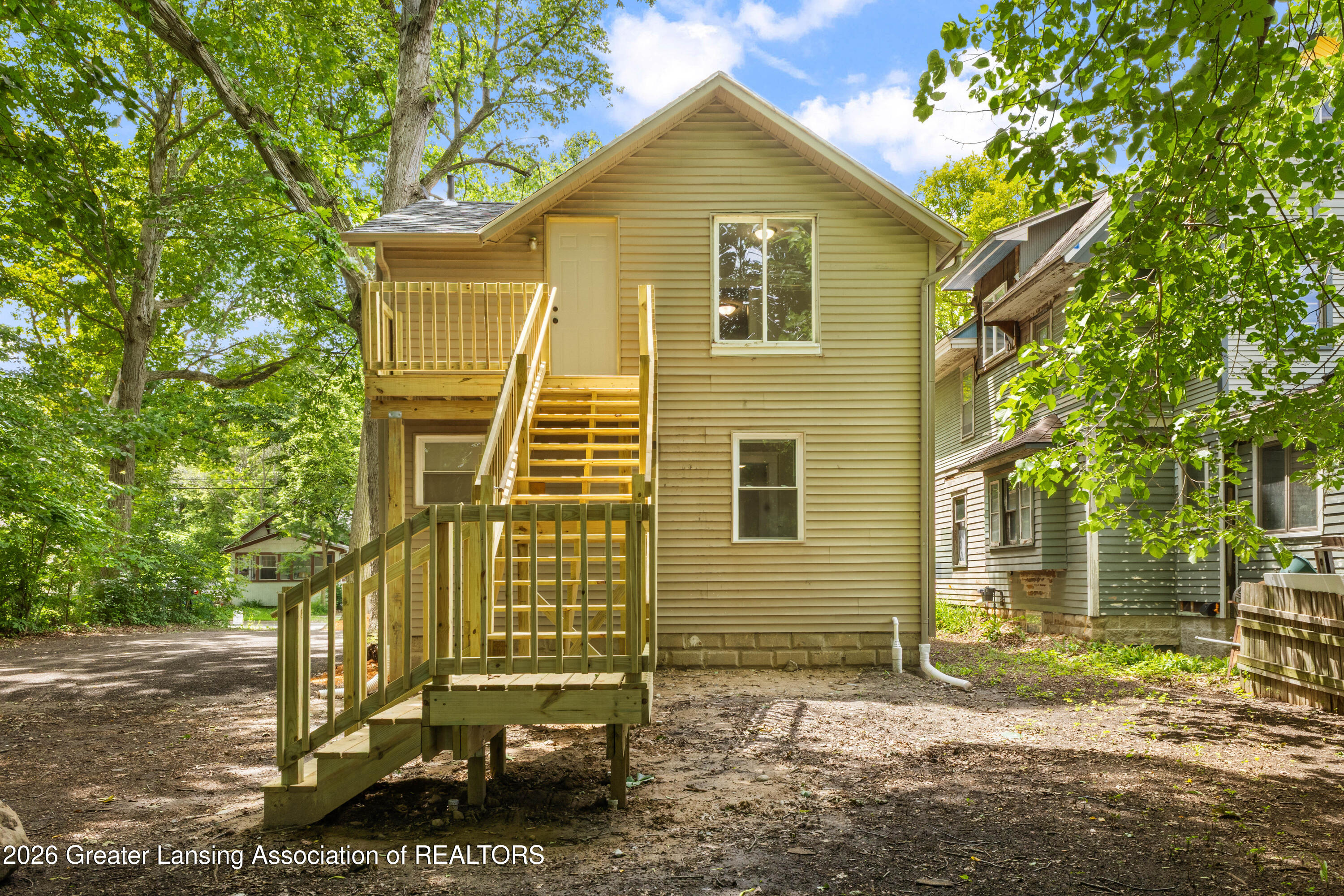 607 Shepard Street Lansing, MI 48912 - Photo 6 of 35 IMG_3088